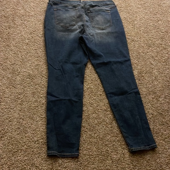 womens jeans - Picture 2 of 3